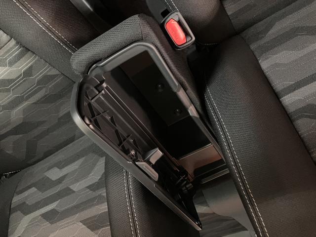 タフトＧ　ダーククロムベンチャー　登録済み未使用車／新車保証Ｒ７年式／ガラスルーフ／クルコン／衝突軽減ブレーキ／ＬＥＤライト／フォグランプ／コーナーセンサー／電動パーキング／ブレーキホールド／ＵＳＢ／バックカメラ／前席シートヒーター／キーフリー／オートエアコン（大阪府）の中古車