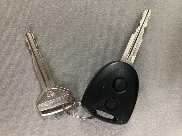 ムーヴＬ／認定中古車／１年間走行距離無制限保証／ＣＤチューナー／１年間走行距離無制限保証　車検整備付　ＡＵＸ端子付きＣＤチューナー　ＥＴＣ　キーレスエントリー　ベンチシート　スモークガラス　横滑り防止装置　１４インチフルホイールキャップ　アイドルストップ機能（大阪府）の中古車