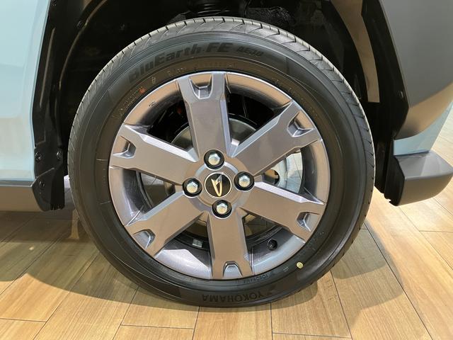 タフトＧターボ　ダーククロムベンチャー　ナビ／バックカメラ届出済未使用車／ターボ／ナビ／バックカメラ／クルコン／ＬＥＤヘッドライト／ＬＥＤフォグランプ／コーナーセンサー／プッシュボタンスタート／スマートキー／シートヒーター／運転席シートリフター（大阪府）の中古車
