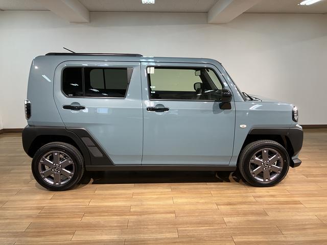 タフトＧターボ　ダーククロムベンチャー　ナビ／バックカメラ届出済未使用車／ターボ／ナビ／バックカメラ／クルコン／ＬＥＤヘッドライト／ＬＥＤフォグランプ／コーナーセンサー／プッシュボタンスタート／スマートキー／シートヒーター／運転席シートリフター（大阪府）の中古車