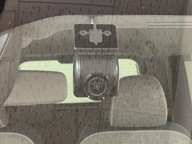 ムーヴキャンバスストライプスＧ　９インチディスプレイオーディオ　ドラレコ令和５年式／走行２．８万キロ／パノラマモニター／駐車支援／９インチディスプレイオーディオ／Ｂｌｕｅｔｏｏｔｈ／ＨＤＭＩ／前後ドラレコ／ＥＴＣ／置くだけ充電／両側パワースライドドア／キーフリー／（大阪府）の中古車