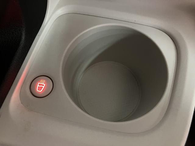 ムーヴキャンバスストライプスＧ　９インチディスプレイオーディオ　ドラレコ令和５年式／走行２．８万キロ／パノラマモニター／駐車支援／９インチディスプレイオーディオ／Ｂｌｕｅｔｏｏｔｈ／ＨＤＭＩ／前後ドラレコ／ＥＴＣ／置くだけ充電／両側パワースライドドア／キーフリー／（大阪府）の中古車