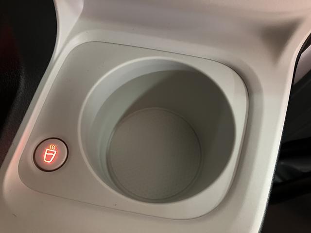 ムーヴキャンバスストライプスＧ／バックカメラ対応車／両側パワースライドドアＲ７年式／走行２１ｋｍ／バックカメラ対応車／ステアリングスイッチ／電動パーキングブレーキ／前席シートヒーター／両側パワースライドドア／ＬＥＤヘッドライト・フォグランプ／オートエアコン／キーフリー（大阪府）の中古車