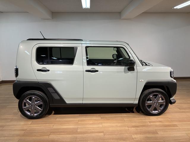 タフトGターボ ダーククロムベンチャー/R8年式/届出済未使用車R8年式/届出済未使用車/走行18Km/バックカメラ対応車/ステアリングスイッチ/クルーズコントロール/前席シートヒーター/電動パーキングブレーキ/LEDヘッドライト・フォグランプ/キーフリー(大阪府)の中古車