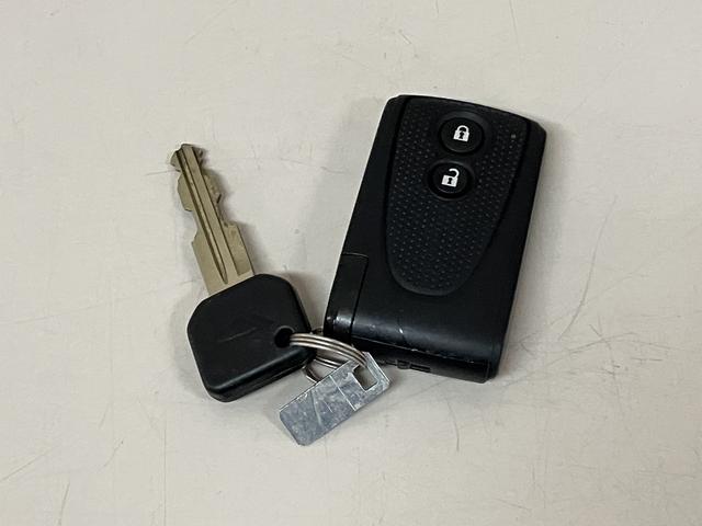 ムーヴコンテカスタム RS/認定中古車/1年保証/ナビ/ETC/キーフリ1年間走行距離無制限保証 フルセグナビ MOMO社製ステアリング チルトステアリング 運転席シートリフター オートエアコン ETC トップシェイドガラス キーフリー ディスチャージヘッドライト(大阪府)の中古車