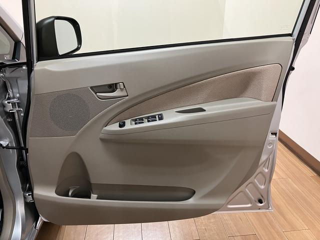 ムーヴL SA 純正ワンセグナビ キーレス 車検整備付 1年保証純正ワンセグナビ・キーレスエントリー・マニュアルエアコン・アイドリングストップ・ハロゲンヘッドライト・衝突回避支援ブレーキ(スマートアシストI)・誤発進抑制機能・車検整備付・1年間走行距離無制限保証(大阪府)の中古車