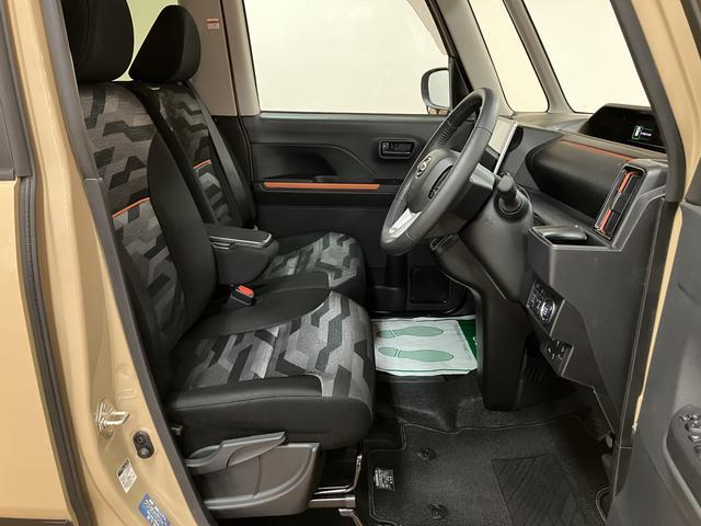 タントファンクロスターボ／９インチナビ／パノラマカメラ／クルコン／走行１．４万キロ／９インチナビ／ＢＬＵＥＴＯＯＴＨ／ＵＳＢ／パノラマカメラ／Ｂカメラ／クルーズコントロール／前後ドラレコ／ＥＴＣ／両側電動スライドドア／電動パーキングブレーキ／スマートキー／ターボ車／（大阪府）の中古車