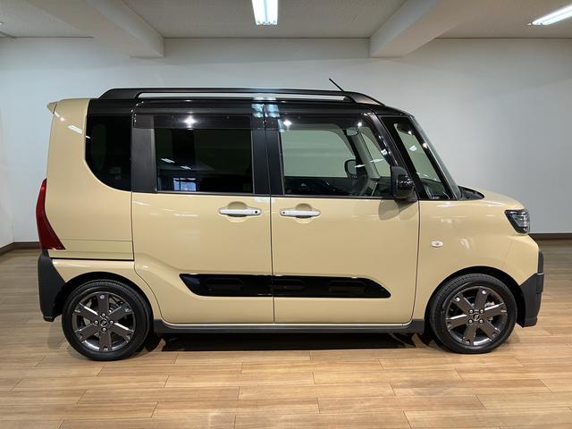 タントファンクロスターボ／９インチナビ／パノラマカメラ／クルコン／走行１．４万キロ／９インチナビ／ＢＬＵＥＴＯＯＴＨ／ＵＳＢ／パノラマカメラ／Ｂカメラ／クルーズコントロール／前後ドラレコ／ＥＴＣ／両側電動スライドドア／電動パーキングブレーキ／スマートキー／ターボ車／（大阪府）の中古車
