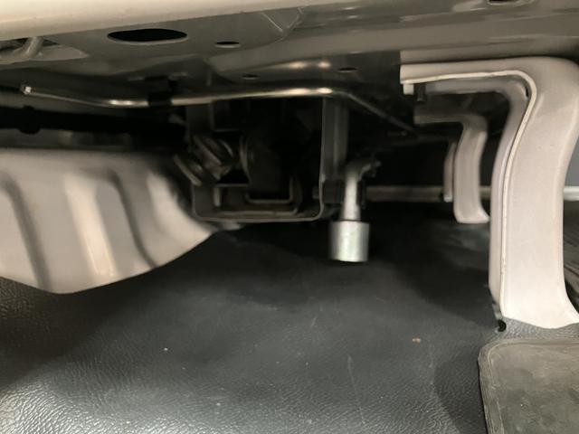 ハイゼットカーゴスペシャル/1年間走行距離無制限保証/車検整備渡し/純正ナビ1年間走行距離無制限保証 車検整備渡し 純正ワンセグナビ パワードアロック 5速マニュアルミッション車 助手席エアバック USB(大阪府)の中古車