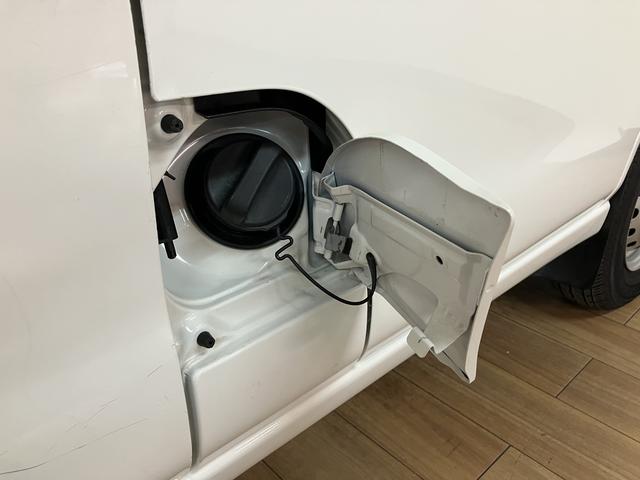 ハイゼットカーゴスペシャル/1年間走行距離無制限保証/車検整備渡し/純正ナビ1年間走行距離無制限保証 車検整備渡し 純正ワンセグナビ パワードアロック 5速マニュアルミッション車 助手席エアバック USB(大阪府)の中古車
