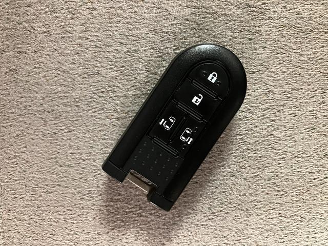 ムーヴキャンバスＧメイクアップＶＳ　ＳＡIII　Ｒ３年式／ナビ／全方位カメラスマートアシストＩＩＩ　ＬＥＤヘッドライト／フォグ　ナビ　パノラマカメラ　オートエアコン　パワーウィンドウ　電動格納ミラー　置き楽ボックス　両側電動スライドドア（大阪府）の中古車