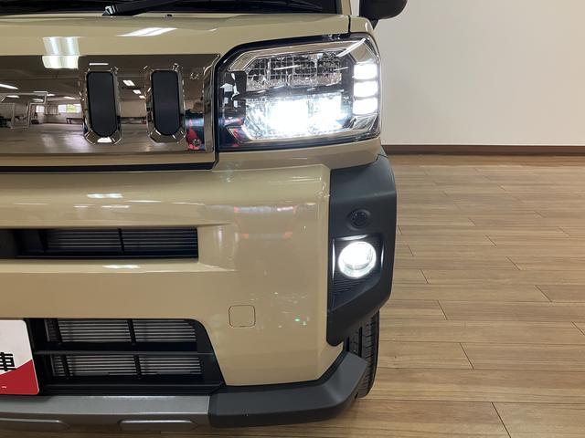 タフトGターボ ダーククロムベンチャー/届出済未使用車/ナビ届出済未使用車/R8年式/走行33Km/25年モデルナビ/バックカメラ/ステアリングスイッチ/クルーズコントロール/前席シートヒーター/LEDヘッドライト・フォグランプ/オートエアコン/キーフリー(大阪府)の中古車