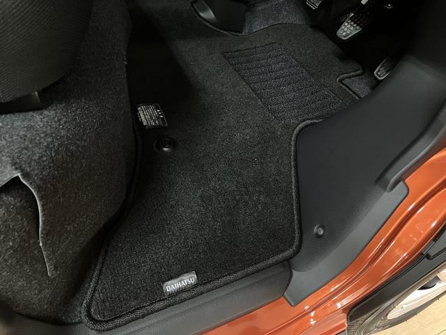 アトレーRS/R8年式/届出済未使用車/25年モデルナビ/クルコン届出済未使用車/R8年式/走行12Km/25年モデルナビ/バックカメラ/ステアリングスイッチ/クルーズコントロール/両側パワースライドドア/LEDヘッドライト・フォグランプ/オートエアコン/キーフリー(大阪府)の中古車