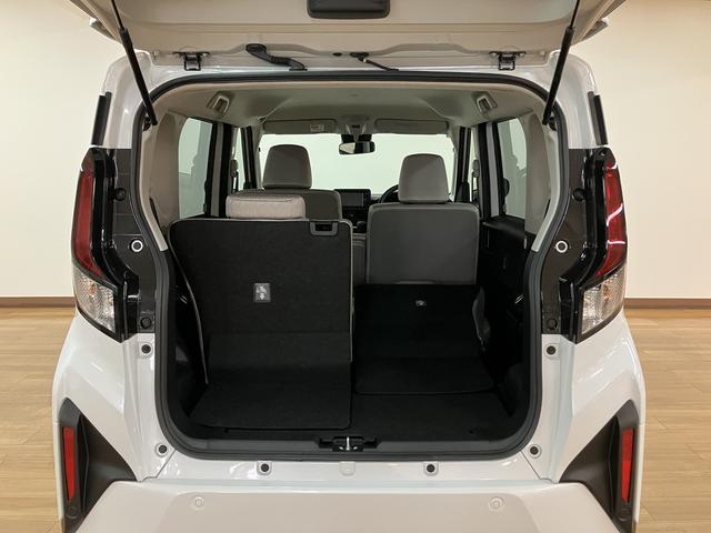 ムーヴX ナビ/LEDヘッドライト/片側電動スライドドア/1年間走行距離無制限保証/走行0.3万キロ/ナビ/フルセグTV/Bluetooth/LEDヘッドライト/スマートキー/片側電動スライドドア/オートライト/電子パーキング/コーナーセンサー/(大阪府)の中古車