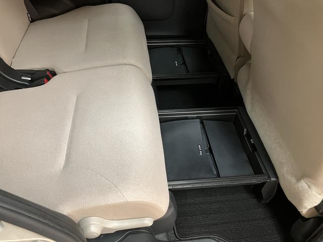ムーヴキャンバスXリミテッドメイクアップSAII 鑑定書/車検整備渡し1年保証/ナビ/TV/Bluetooth/USB/CD録音/バックカメラ/ETC/オートライト/衝突軽減ブレーキ/横滑り防止装置/両側電動スライドドア/アイドリングストップ/キーフリーシステム(大阪府)の中古車