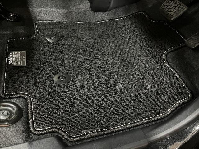 タントカスタムRSリミテッド クルーズコントロール 届出済未使用車届出済未使用車・ターボエンジン・オーディオレス・バックカメラ・ETC車載器・両側電動スライドドア・シートヒーター・電動パーキング・LEDヘッドライト・衝突回避支援ブレーキ・誤発進抑制機能(大阪府)の中古車