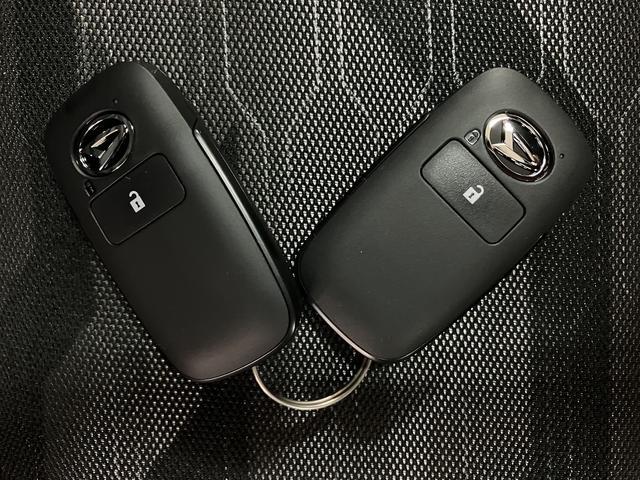 タフトGターボ ダーククロムベンチャー/純正ナビ/衝突軽減ブレーキ届出済み未使用車/ダイハツ認定中古車/衝突軽減ブレーキ/純正ナビ/バックカメラ/クルーズコントロール/シートヒーター/スマートキー/オートエアコン/ガラスルーフ/15インチアルミ/Bluetooth/(大阪府)の中古車