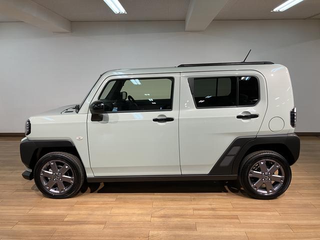 タフトGターボ ダーククロムベンチャー/純正ナビ/衝突軽減ブレーキ届出済み未使用車/ダイハツ認定中古車/衝突軽減ブレーキ/純正ナビ/バックカメラ/クルーズコントロール/シートヒーター/スマートキー/オートエアコン/ガラスルーフ/15インチアルミ/Bluetooth/(大阪府)の中古車