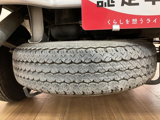 ハイゼットトラックエアコン・パワステスペシャルVS 2WD 5MT平成26年式/走行3.4万キロ/車検整備付き/2WD/5MT/工具箱/AM・FMラジオ/荷台作業灯/テールゲートチェーン/ラバーマット/バイザー/ゲート部分加工あり(大阪府)の中古車