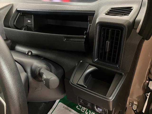 タントXリミテッド/R8年式/届出済未使用車/25年モデルナビ届出済未使用車/R8年式/走行6Km/25年モデルナビ/バックカメラ/ステアリングスイッチ/前席シートヒーター/電動パーキングブレーキ/両側パワースライドドア/LEDヘッドライト/キーフリー(大阪府)の中古車