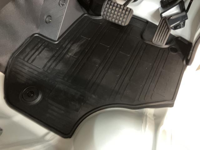 ハイゼットトラックスタンダードスマートアシストIIIt アイドリングストップ コーナーセンサー 1DNAM/FMラジオ 運転席/助手席エアバッグ エアコン パワステ(大阪府)の中古車