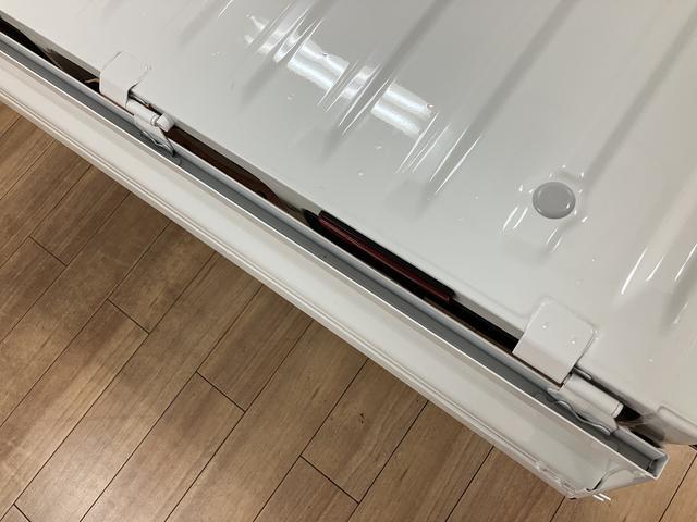ハイゼットトラックスタンダードスマートアシストIIIt アイドリングストップ コーナーセンサー 1DNAM/FMラジオ 運転席/助手席エアバッグ エアコン パワステ(大阪府)の中古車