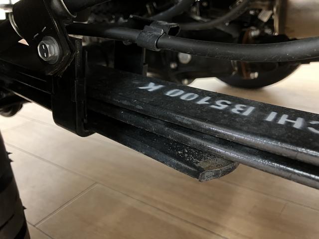ハイゼットトラックスタンダードスマートアシストIIIt アイドリングストップ コーナーセンサー 1DNAM/FMラジオ 運転席/助手席エアバッグ エアコン パワステ(大阪府)の中古車