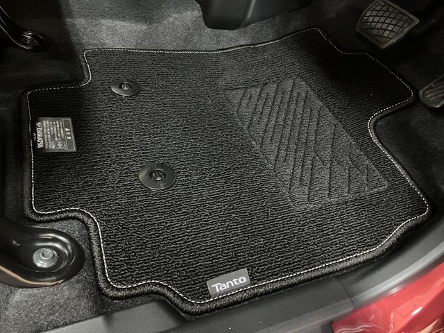 タントXリミテッド/R8年式/届出済未使用車/バックカメラ対応車届出済未使用車/R8年式/走行14km/バックカメラ対応車/ステアリングスイッチ/前席シートヒーター/電動パーキングブレーキ/両側パワースライドドア/LEDヘッドライト/オートエアコン/キーフリー(大阪府)の中古車