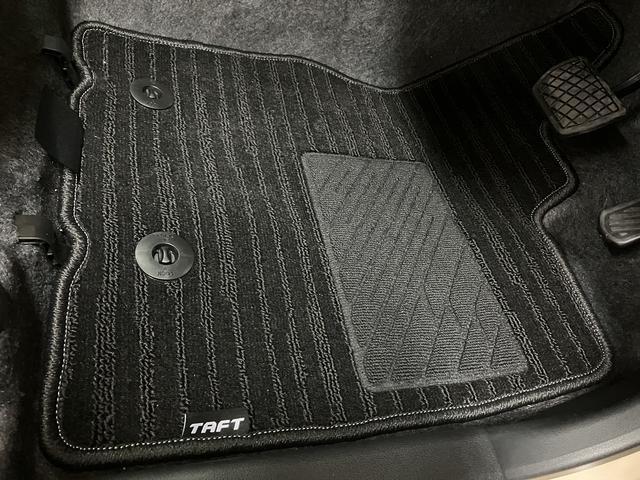 タフトＧターボ　ダーククロムベンチャー／届出済未使用車／１４ＫｍサポカーＳワイド適合　新車保証継承　２０２５モデル純正ナビ　バックカメラ　アダプティブクルーズコントロール　レーンキープコントロール　電動パーキングブレーキ　オートブレーキホールド　１５インチアルミ（大阪府）の中古車