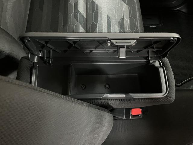 タントファンクロスリミテッド/走行0.4万km/25年モデルナビ走行0.4万km/25年モデルナビ/バックカメラ/ステアリングスイッチ/ETC/クルーズコントロール/前席シートヒーター/両側パワースライドドア/LEDヘッドライト・フォグランプ/キーフリー(大阪府)の中古車