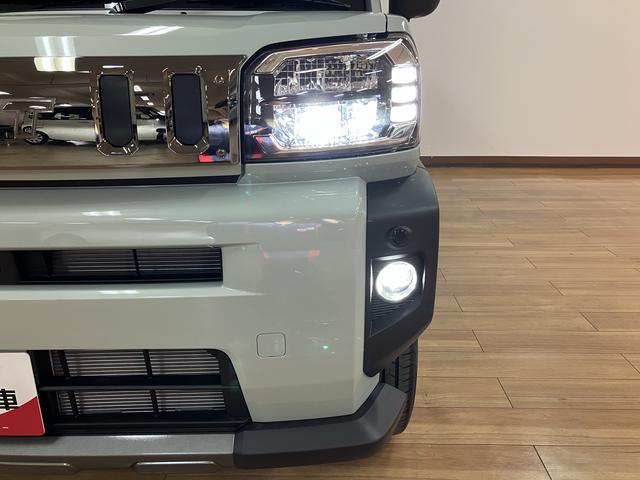 タフトGターボ ダーククロムベンチャー届出済未使用車 ターボ スカイフィールトップ LEDヘッドライト LEDフォグランプ シートヒーター オートエアコン 電動パーキングブレーキ 保証継承(大阪府)の中古車