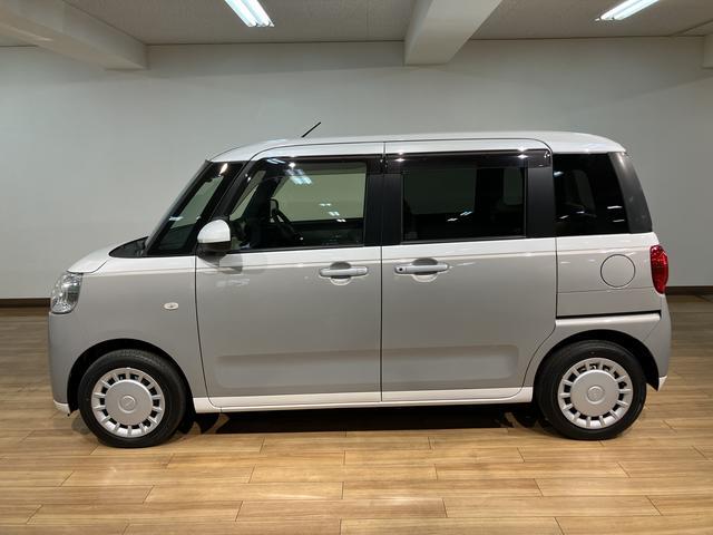 ムーヴキャンバスストライプスＸ／１．８万ｋｍ／ＥＴＣ／ドラレコ／両側パワスラ１年間走行距離無制限保証／１．８万ｋｍ／ＣＤチューナー／ＥＴＣ／ドライブレコーダー／ＵＳＢアダプター／ワイヤレス充電器／両側パワースライドドア／オートエアコン／キーフリー／ブラインドスポットモニター（大阪府）の中古車