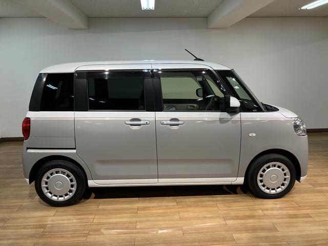ムーヴキャンバスストライプスＸ／１．８万ｋｍ／ＥＴＣ／ドラレコ／両側パワスラ１年間走行距離無制限保証／１．８万ｋｍ／ＣＤチューナー／ＥＴＣ／ドライブレコーダー／ＵＳＢアダプター／ワイヤレス充電器／両側パワースライドドア／オートエアコン／キーフリー／ブラインドスポットモニター（大阪府）の中古車