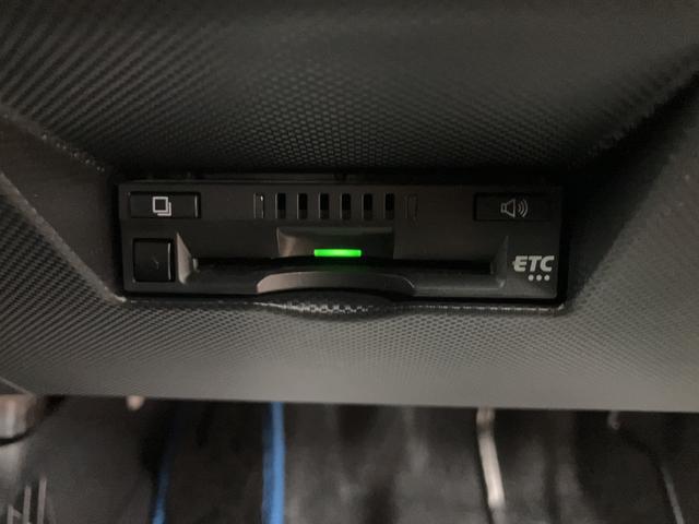 ロッキープレミアムＧ　ＨＥＶ／９インチナビ／バックカメラ／クルコン走行２．６万ｋｍ／９インチナビ／バックカメラ／ステアリングスイッチ／ＥＴＣ／ナビ連動前後ドラレコ／クルーズコントロール／電動パーキングブレーキ／ＬＥＤヘッドライト・フォグ／オートエアコン／キーフリー（大阪府）の中古車