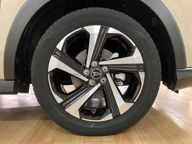 ロッキープレミアムＧ　ＨＥＶ／９インチナビ／バックカメラ／クルコン走行２．６万ｋｍ／９インチナビ／バックカメラ／ステアリングスイッチ／ＥＴＣ／ナビ連動前後ドラレコ／クルーズコントロール／電動パーキングブレーキ／ＬＥＤヘッドライト・フォグ／オートエアコン／キーフリー（大阪府）の中古車