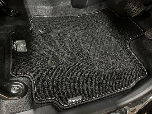 タントＸリミテッド　届出済未使用車　両側電動スライド　Ｂカメラ対応届出済未使用車・オーディオレス仕様・バックカメラ対応・両側電動スライドドア・シートヒーター・電動パーキング・ＬＥＤヘッドライト・コーナーセンサー・衝突回避支援ブレーキ・誤発進抑制機能（大阪府）の中古車