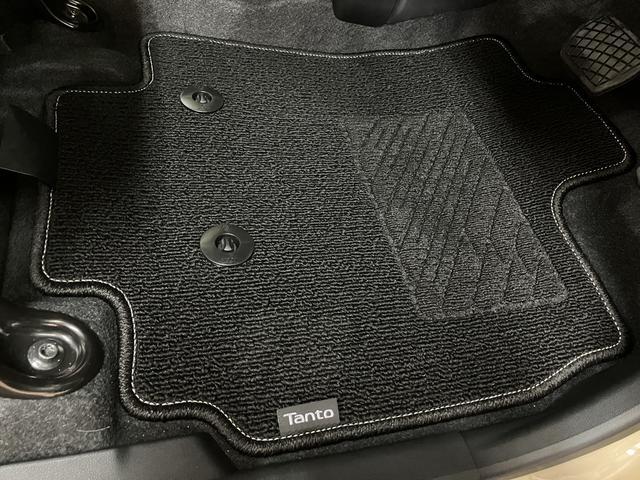 タントXリミテッド/R8年式/届出済未使用車/ナビ/バックカメラ届出済未使用車/R8年式/走行5km/25年モデルナビ/バックカメラ/ステアリングスイッチ/前席シートヒーター/電動パーキングブレーキ/両側パワースライドドア/LEDヘッドライト/キーフリー(大阪府)の中古車
