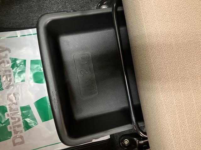 ムーヴX SA/1年保証/車検整備渡し/ナビ/ETC/オートライトサポカーSベーシック適合 1年間走行距離無制限保証 車検整備渡し オートエアコン オートライト チルトステアリング 運転席シートリフター 革巻ステアリング アイドルストップ機能 14インチアルミ(大阪府)の中古車