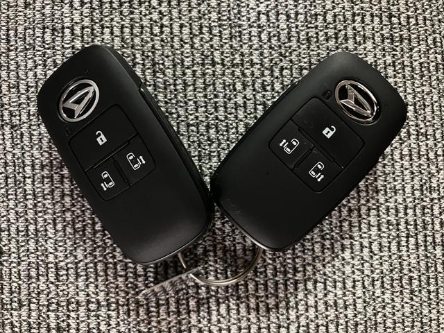 ムーヴキャンバスストライプスＧターボ／Ｒ８年式／届出済未使用車／クルコンＲ８年式／届出済未使用車／バックカメラ対応車／クルーズコントロール／前席シートヒーター／電動パーキングブレーキ／両側パワースライドドア／ＬＥＤヘッドライト・フォグランプ／オートエアコン／キーフリー（大阪府）の中古車