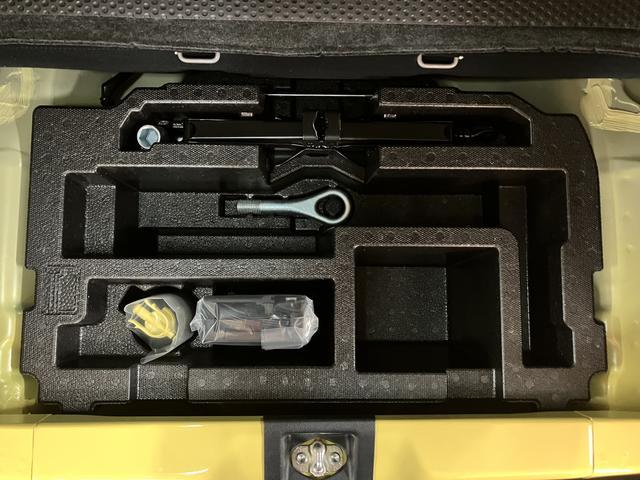 ミライースＸ　ＳＡIII　ＬＥＤヘッドライト　キーレス　届出済未使用車届出済未使用車・オーディオレス仕様・ＬＥＤヘッドライト・キーレスエントリー・コーナーセンサー・マニュアルエアコン・オートライト・衝突回避支援ブレーキ・誤発進抑制機能・１年間走行距離無制限保証（大阪府）の中古車