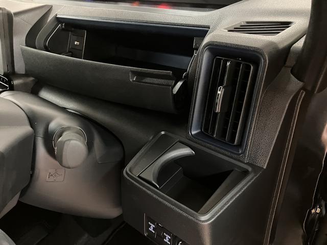 タントカスタムXリミテッド/R8年式/届出済未使用車/クルコン届出済未使用車/R8年式/走行16km/バックカメラ対応車/ステアリングスイッチ/ETC/クルーズコントロール/前席シートヒーター/両側パワースライドドア/LEDヘッドライト・フォグランプ/キーフリー(大阪府)の中古車