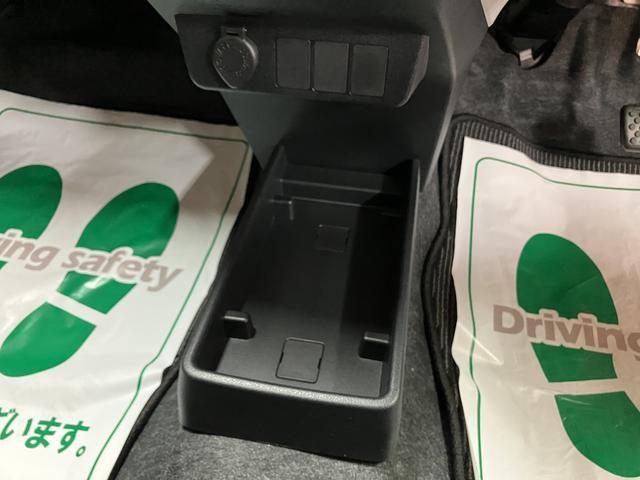ミライースＸ　ＳＡIII　オートライト　ＬＥＤヘッドライト禁煙車　スマートアシストＩＩＩ　オーディオレス車　オートライト　ＬＥＤヘッドライト　オートハイビーム　コーナーセンサー　キーレスエントリー　運転席・助手席エアバッグ　アイドリングストップ機能（大阪府）の中古車