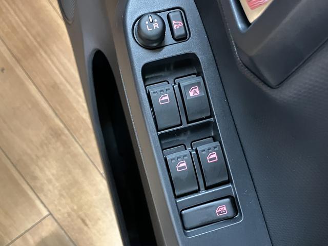 ミライースＸ　ＳＡIII　オートライト　ＬＥＤヘッドライト禁煙車　スマートアシストＩＩＩ　オーディオレス車　オートライト　ＬＥＤヘッドライト　オートハイビーム　コーナーセンサー　キーレスエントリー　運転席・助手席エアバッグ　アイドリングストップ機能（大阪府）の中古車
