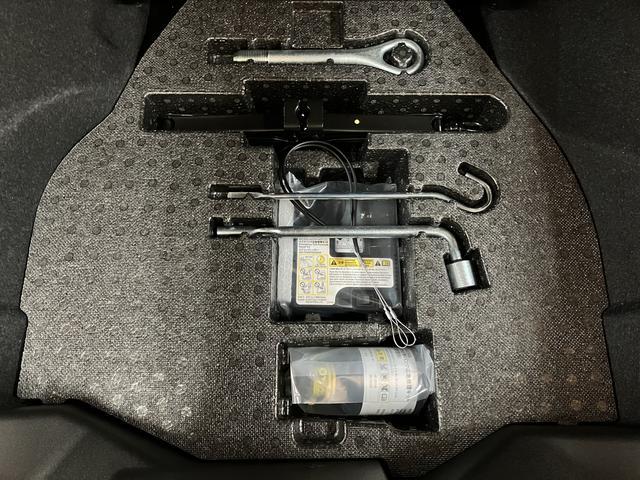 コペンローブ 弊社元試乗車/電動開閉ルーフ/令和7年/0.1万キロ弊社元試乗車/走行約1,181キロ/電動開閉ルーフ/LEDライト/フォグランプ/シートヒーター/コーナーセンサー/ターボエンジン/エンジンプッシュスタート/キーフリー/オートエアコン/パワーウィンドウ(大阪府)の中古車