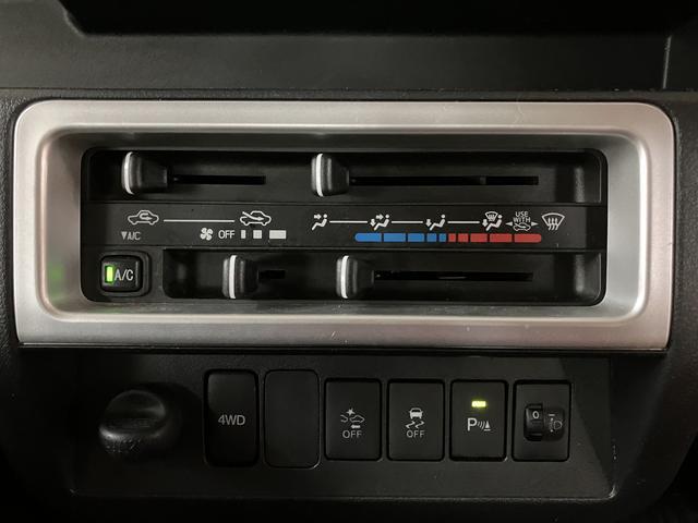 ハイゼットトラックジャンボSAIIIt 4WD(切替式)/4AT/荷台灯/4WD(切替式)/オートマ車/LEDライト/ETC/トップシェードガラス/リモコン付きキー/荷台灯/衝突軽減ブレーキ/コーナーセンサー/エアコン/パワステ/運転席・助手席グリップ/ゴムマット(大阪府)の中古車