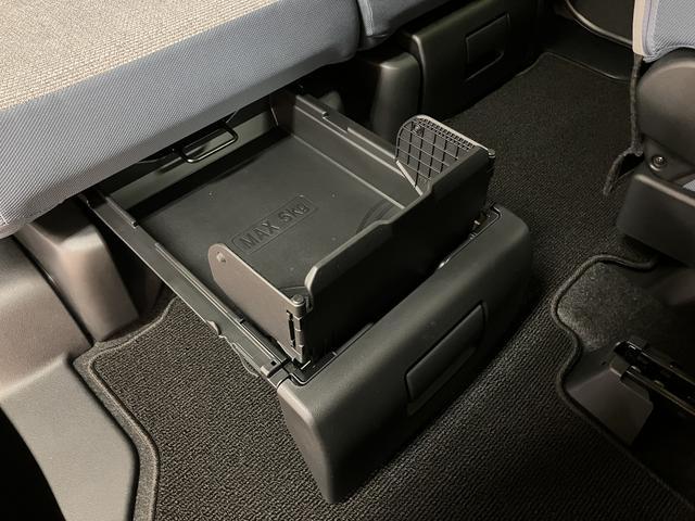 ムーヴキャンバスストライプスＧ／新車保証継承／オーディオレス／Ｂカメラ対応新車保証継承／走行１２ｋｍ／オーディオレス／バックカメラ対応／両側パワースライドドア／前席シートヒーター／ホットカップホルダー／ＬＥＤヘッドライト・フォグランプ／オートライト／オートハイビーム（大阪府）の中古車