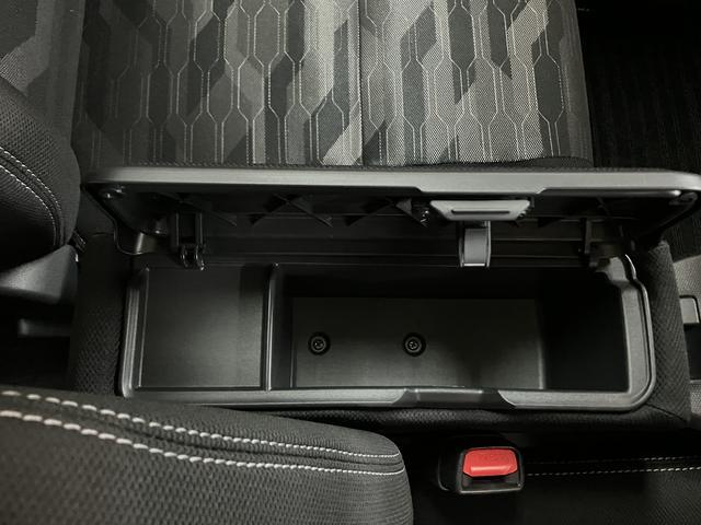タフトＧ　ダーククロムベンチャー　Ｒ８年式／ＡＣＣ軽クロスオーバーＳＵＶで人気のタフト。前後に大型のダークメッキパーツを装着、ドアハンドルをブラックとしたスタイリッシュなクロムベンチャー仕様です☆（大阪府）の中古車