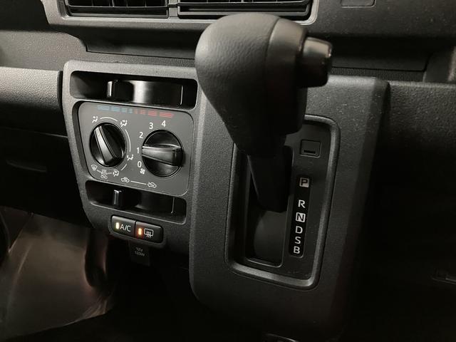 ハイゼットカーゴDX R5年式/CD/ETC/社外ドラレコ/走行2.8万kmスマートアシスト LEDヘッドライト/フォグ AUX入力端子付きCDチューナー ETC マニュアルエアコン キーレスエントリー 社外ドラレコ コーナーセンサー(大阪府)の中古車