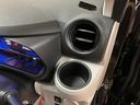 ＬＥＤヘッドランプ　１４インチフルホイールキャップ　キーレスエントリー　セキュリティアラーム　オートライト　コーナーセンサー　マニュアルエアコン（大阪府）の中古車