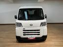 Ｒ７年式の届出済み未使用車のハイゼットカーゴ入荷しました♪キーレスやオーバーヘッドシェルフ、前席パワーウィンドウにリヤスモークガラス等装備充実グレードのデラックスです☆（大阪府）の中古車